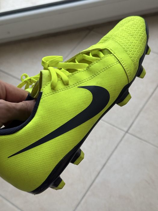Nike Phantom Venom Academy FG Volt бутонки 42.5