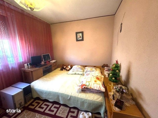 Apartament 3 camere etaj 1 zona BCR
