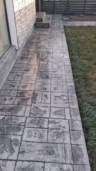 Sape,beton amprentat,elicopterizat,periat,rampe,alei,trotuare,hale,lac