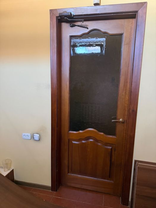 Продам деревянные двери
