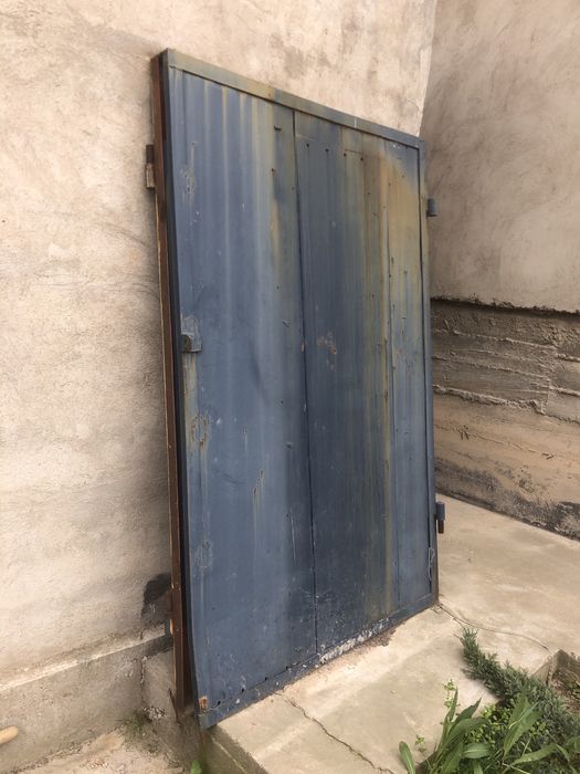 Ворота металлические двустворчатые