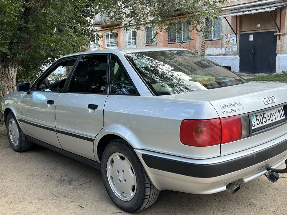 Продам ауди 80 б4