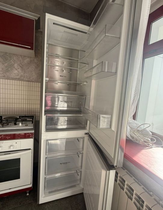 Холодильник LG ...