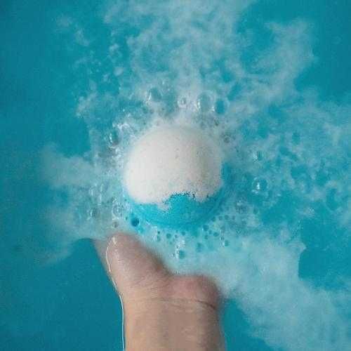 Afacere noua! Productie bombe de baie!