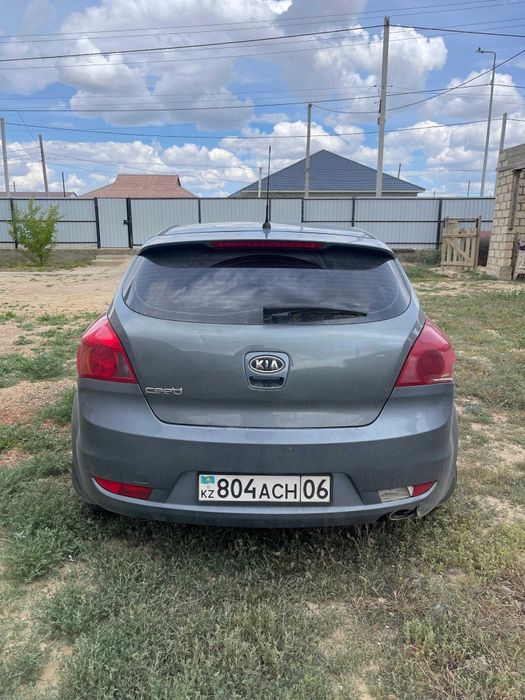 Машина  Kia Ceed