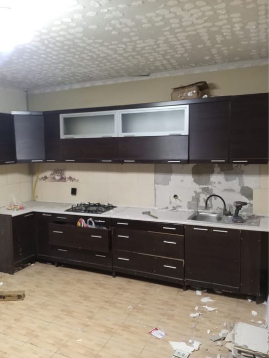 Кухонный гарнитур срочно