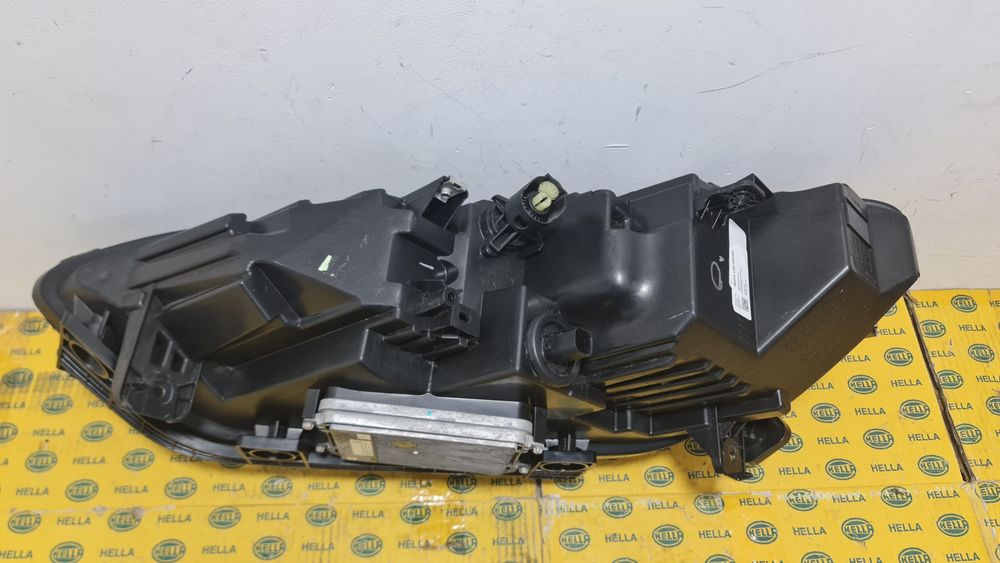 Far dreapta full led Tesla Model X 1034319-00-E