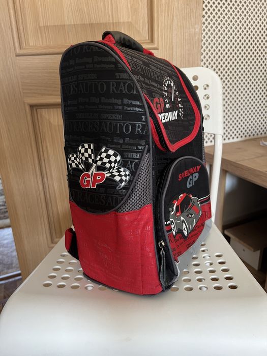 Школьные рюкзаки