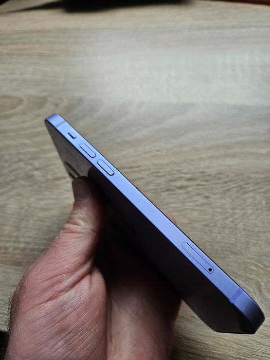 Iphone 12 128Гб,много запазен!