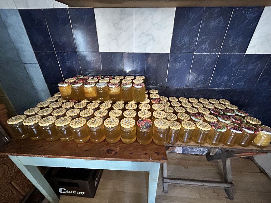 Miere salcam si rapita de vanzare