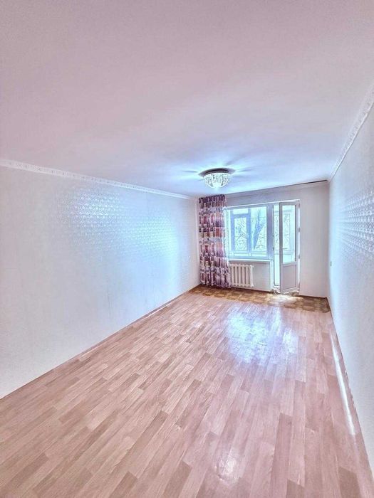 2 комнатная квартира 8 мкр