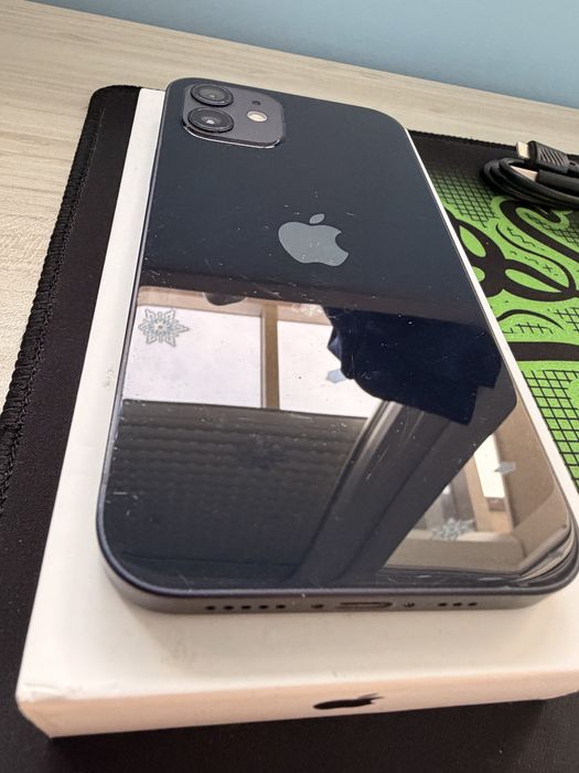 iPhone 12 100% батерия