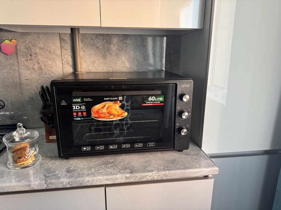 Продается печь электрическая «Artel»  новая 2-3 раза ползовались