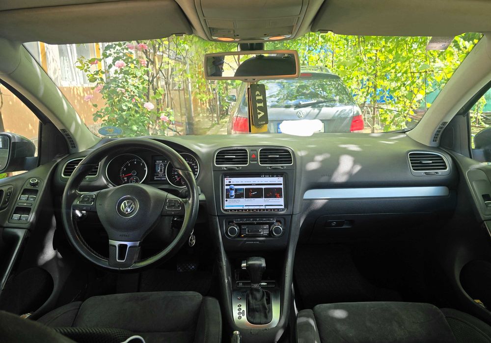 VOLKSWAGEN Golf 2010 — imagine 2