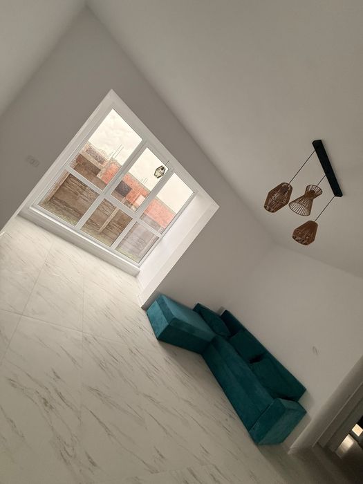 Apartament cu 3 CAMERE