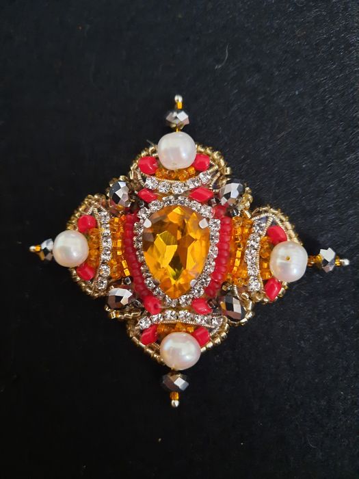 Продам броши ручной работы