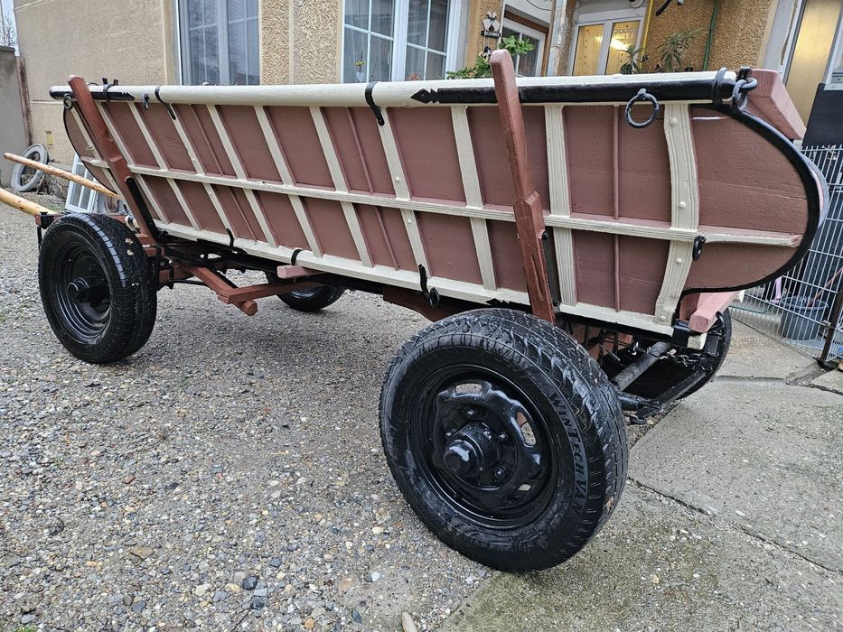 Vând caruta moteasca