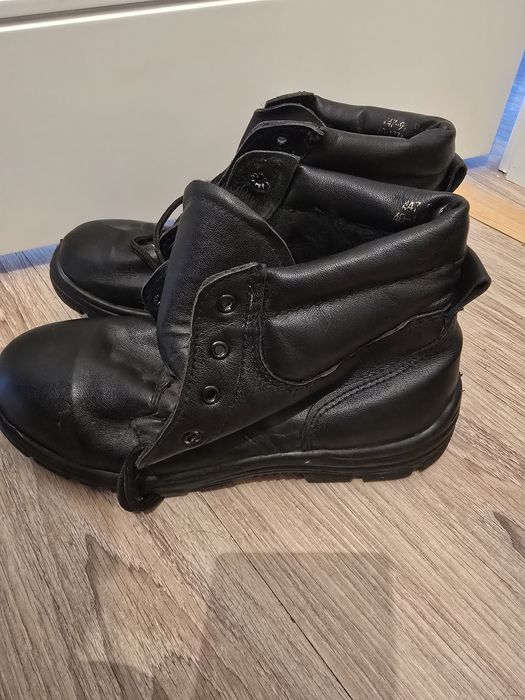 Продам кожаные берцы