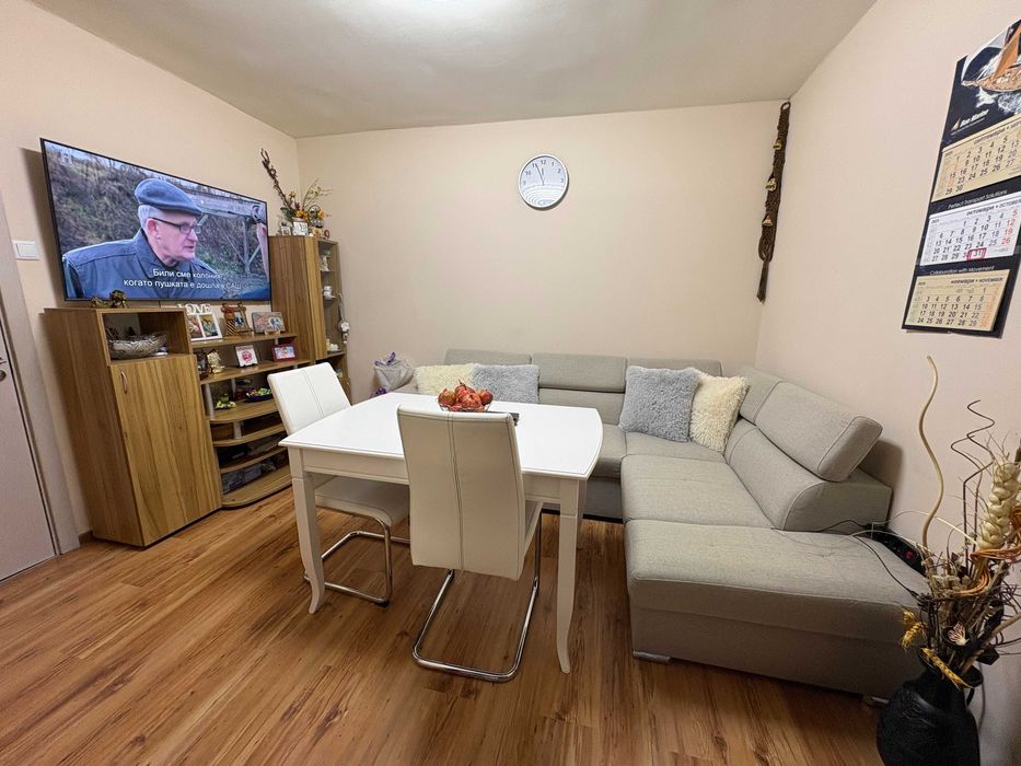 Продава се Тристаен апартамент в Варна, Лятно кино Тракия - 90 кв.м за 2623 €/кв.м - Снимка #2