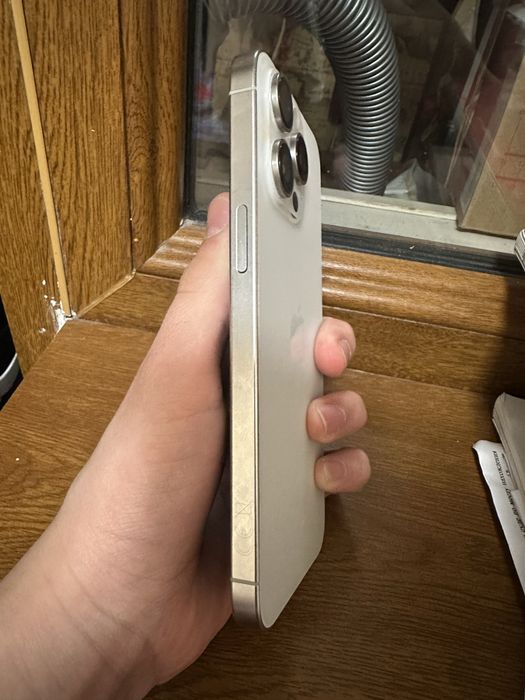 Айфон 15 про макс 256/85