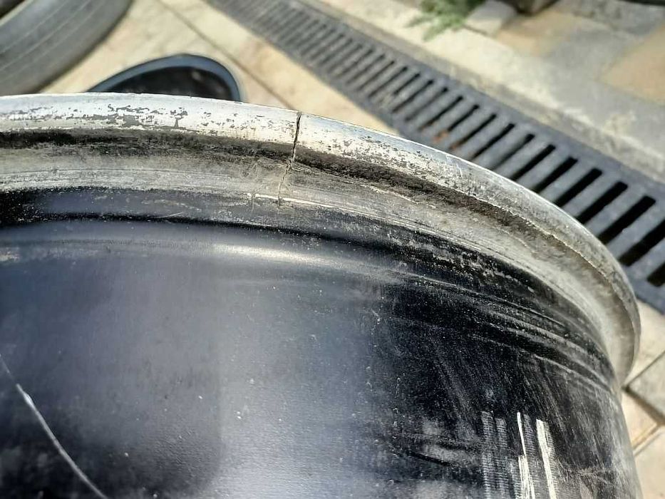 Продам легкосплавные диски R18 .