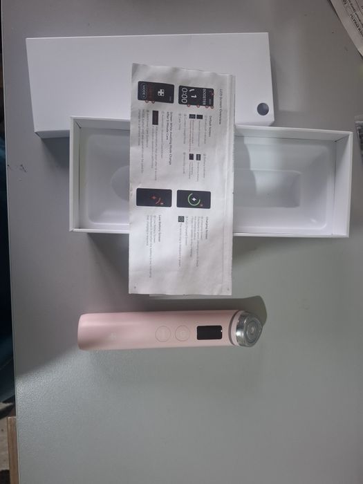 Medicube микротоковый массажер