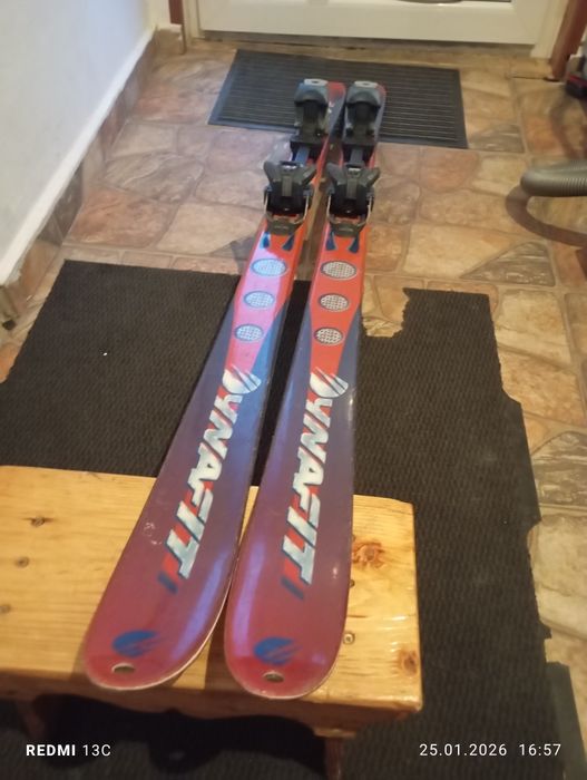 Schiuri de tură 160cm cu piele de foca