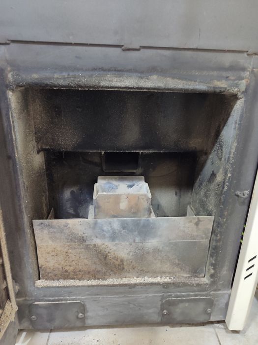 Пелетна камина Firestar W18