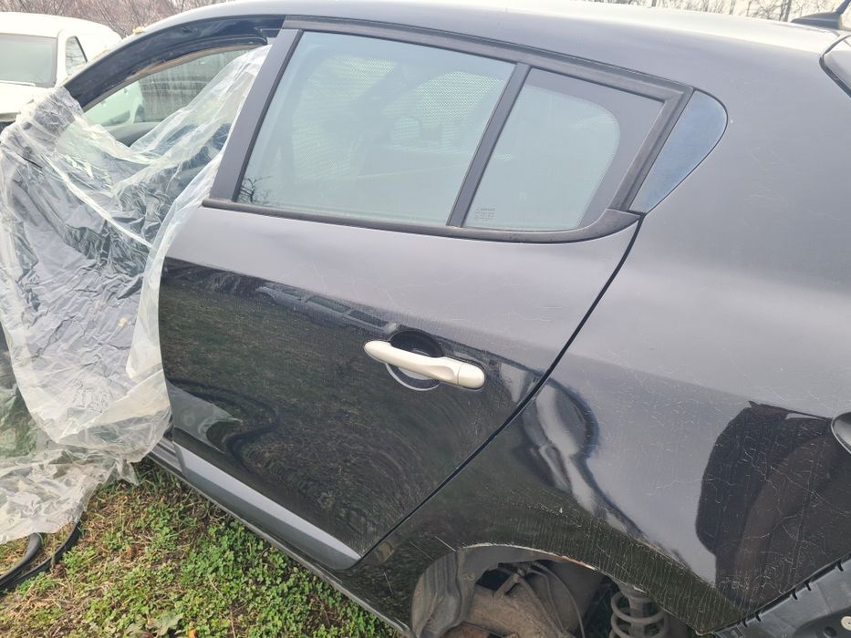 Far bara fata capota motor-Renault Megane 3 an 2012 /Clio 3 an 2008
