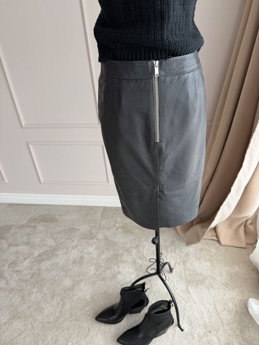 Кожена пола 2 бр. Черна и сива