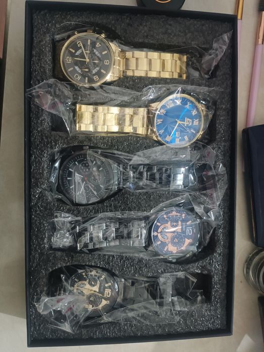 Qoʻl soatlar 10 dona zamonaviy