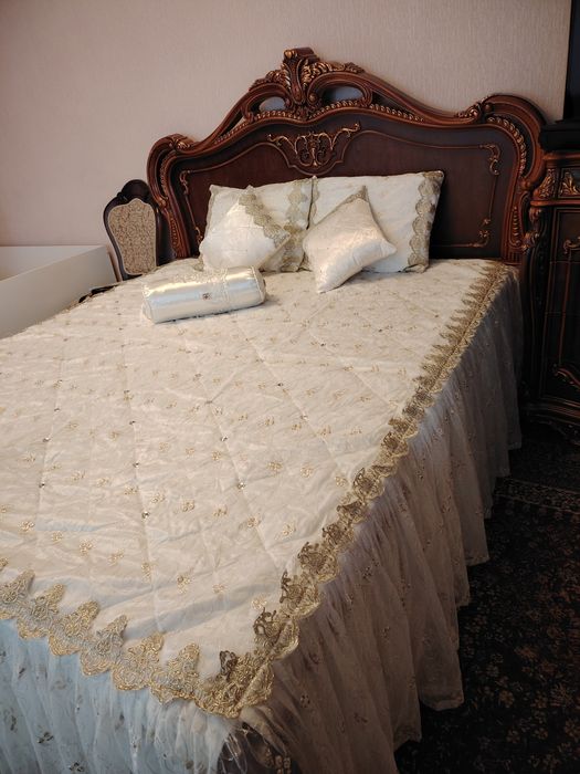 Yengi kelinlar uchun pakrival.