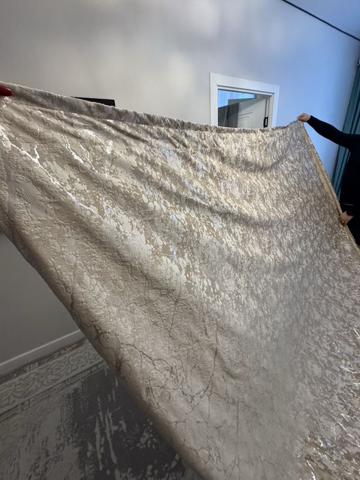 Продам шторы в отличном состоянии