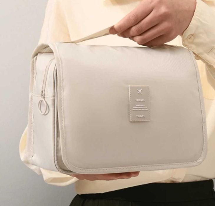 Удобен козметичен органайзер- чанта за пътуване