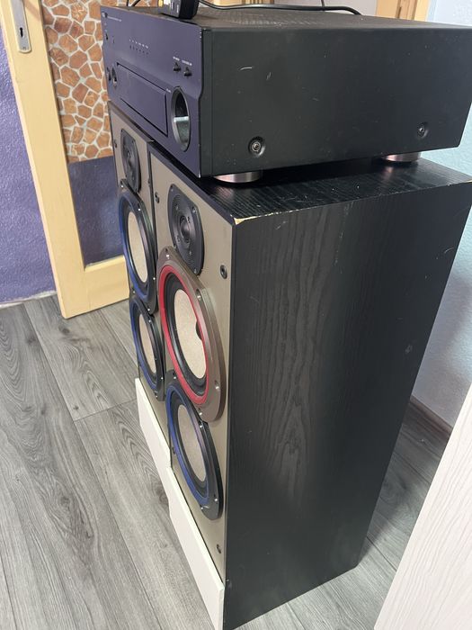 Vand la pachet boxe si amplificator