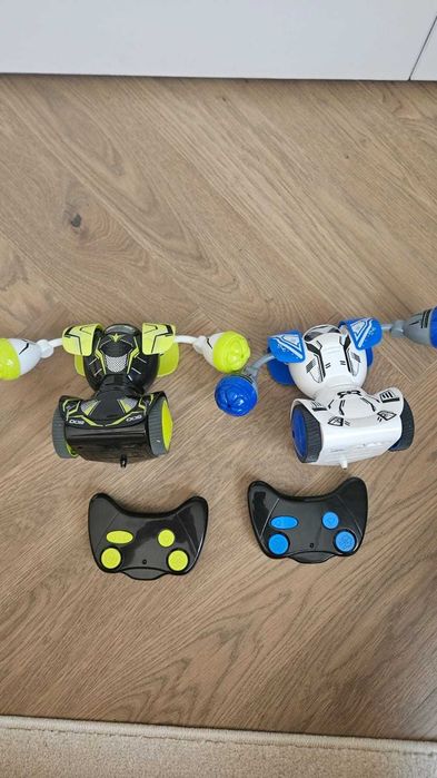 Set 2 Roboti cu Radiocomanda Robo Kombat