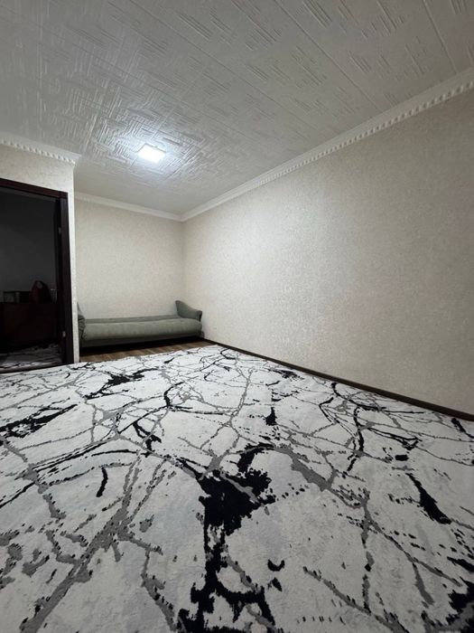 1 комнатная с мебелью и техникой в 8 микрорайоне