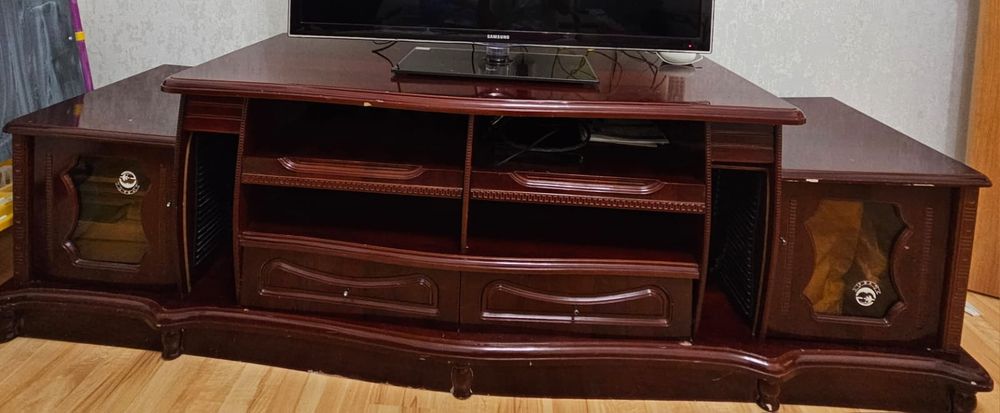 Подставка под телевизор (мини горка)