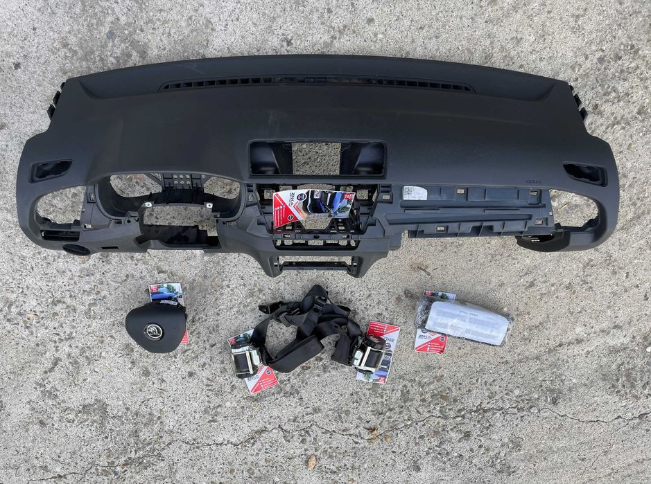 Skoda Fabia 3 plansa bord airbag volan pasager  centuri de siguranta