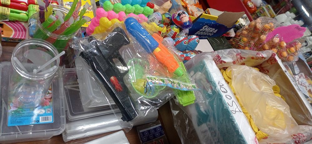 Дукон сотилади факат таварлари