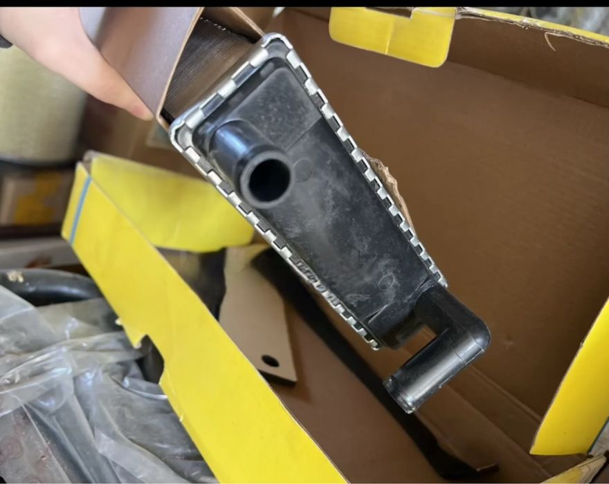 Радиатор печки Mercedes-Benz