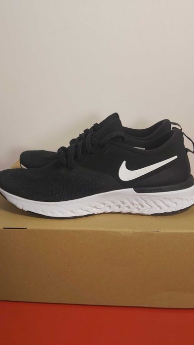 Nike Odyssey React Flyknit 2 - Номер 37.5