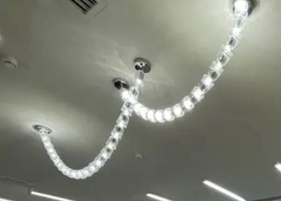 Люстра, светильник потолочный