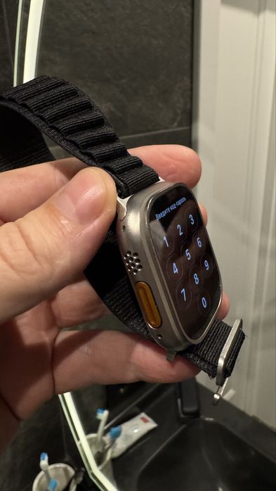 Apple Watch Ultra 1 (49mm) Titanium