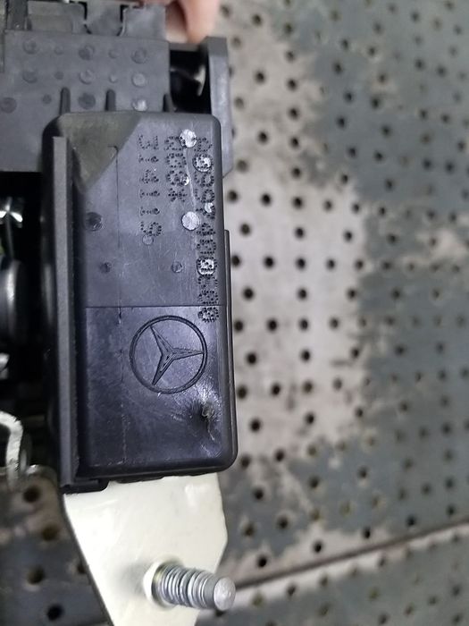 Broasca haion mercedes b class w247 a0997400600