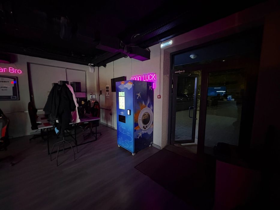 Кофе аппарат и снэк 2 в 1