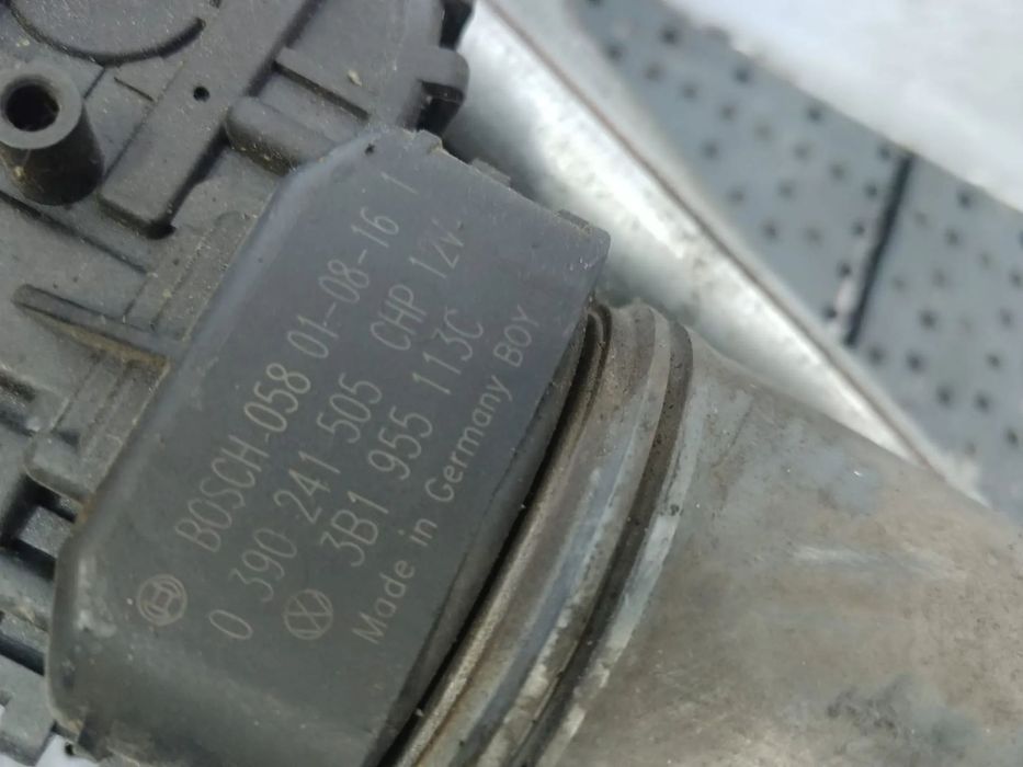 ansamblu stergatoare motoras vw passat b5 3b1955113c  0390241505