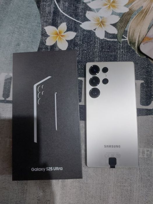 Продам Samsung S25 Ultra 12/512