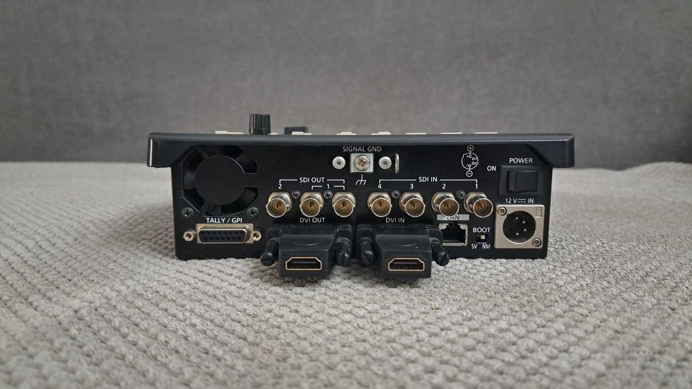 Видеомикшер пульт