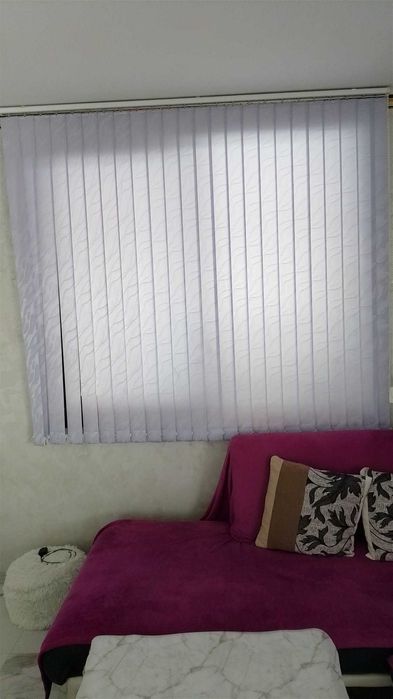 Вертикални вътрешни щори